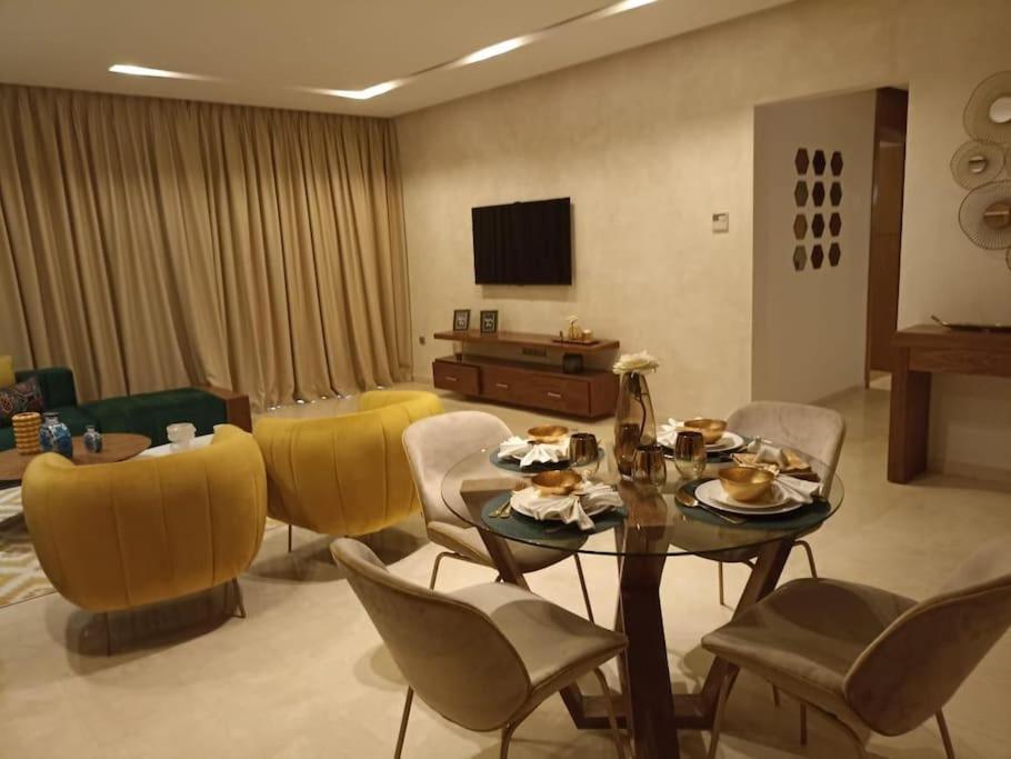 Luxueux Malabata Apartment *